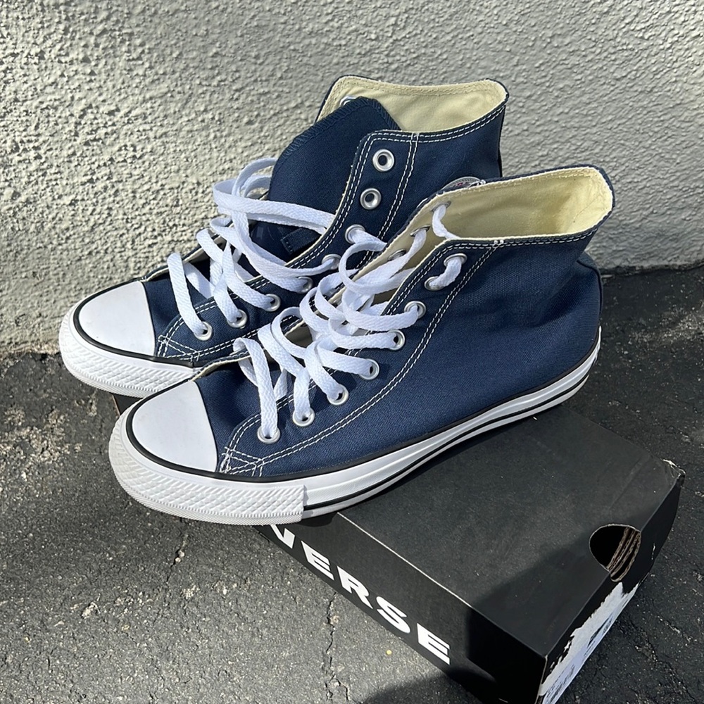 Brand New Navy Blue Converse All Stars High Tops womens size 8.5